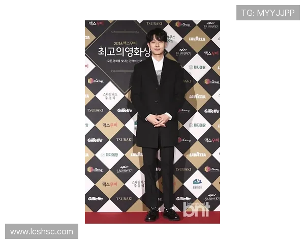 网球赛季新星崛起 国际赛事风云再起 球员动态备受瞩目